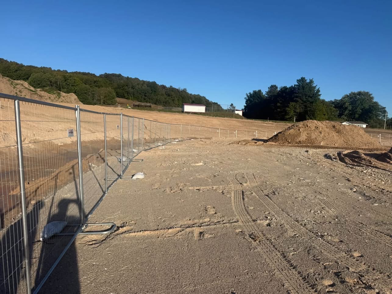 Construction fence rental